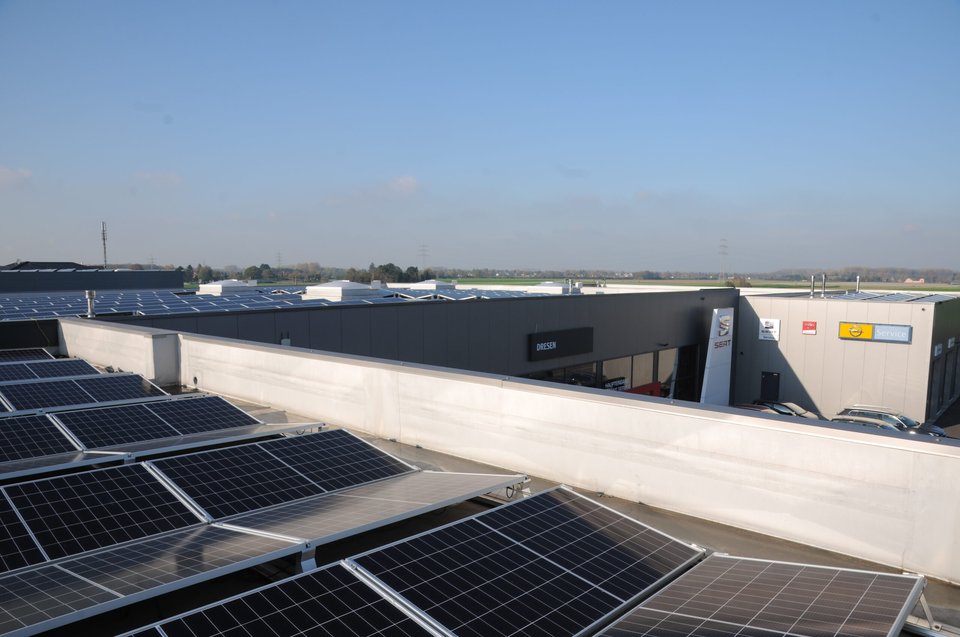 Dachanlage Autohaus Dresen